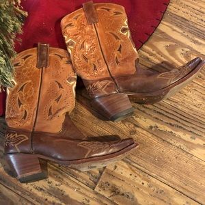 Corral boots